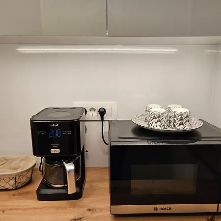 Martin In The Center *