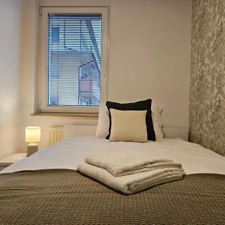 Daire Martin In The Center